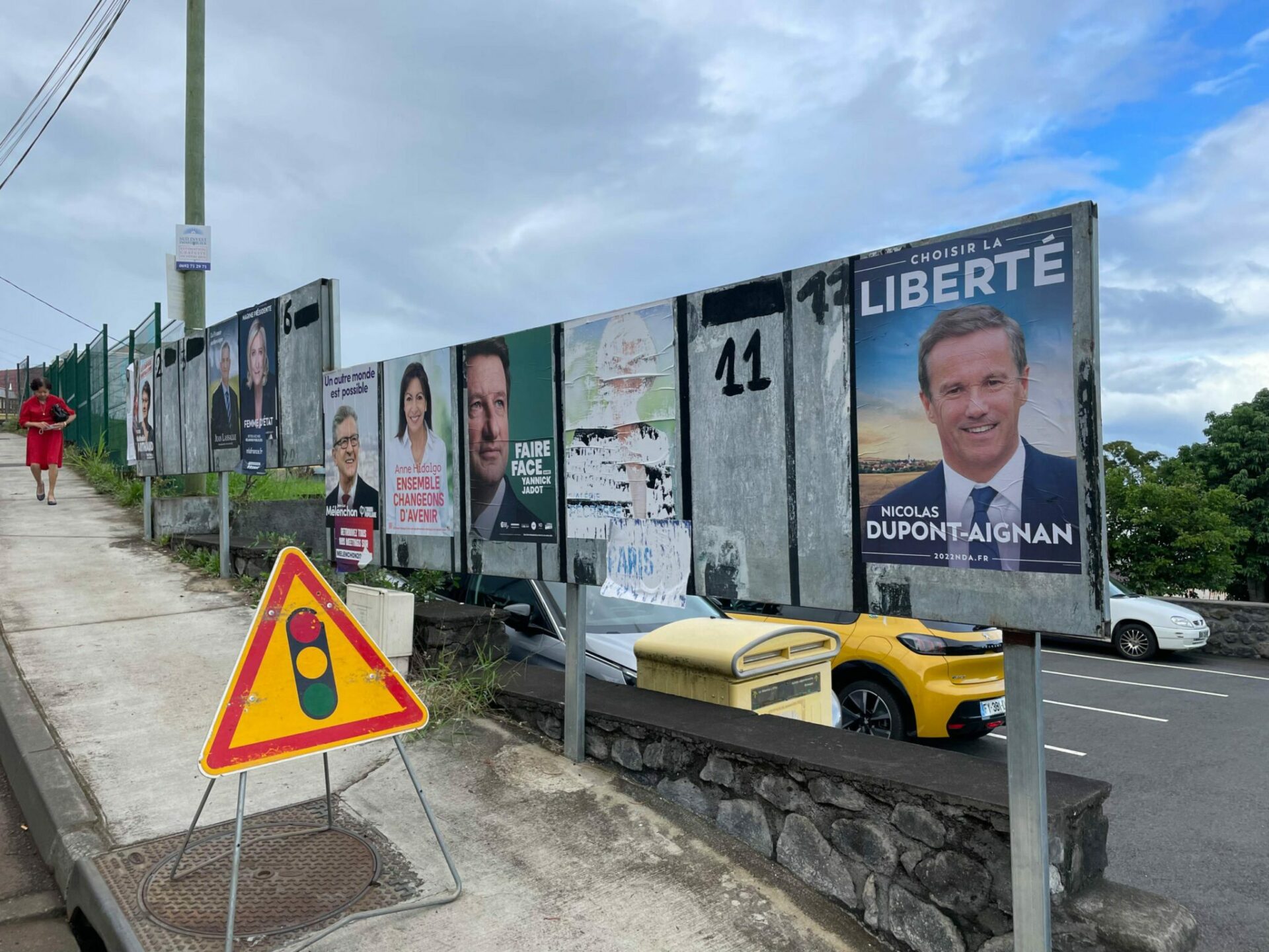 [Politique] Détournement des affiches des candidats à la présidentielle