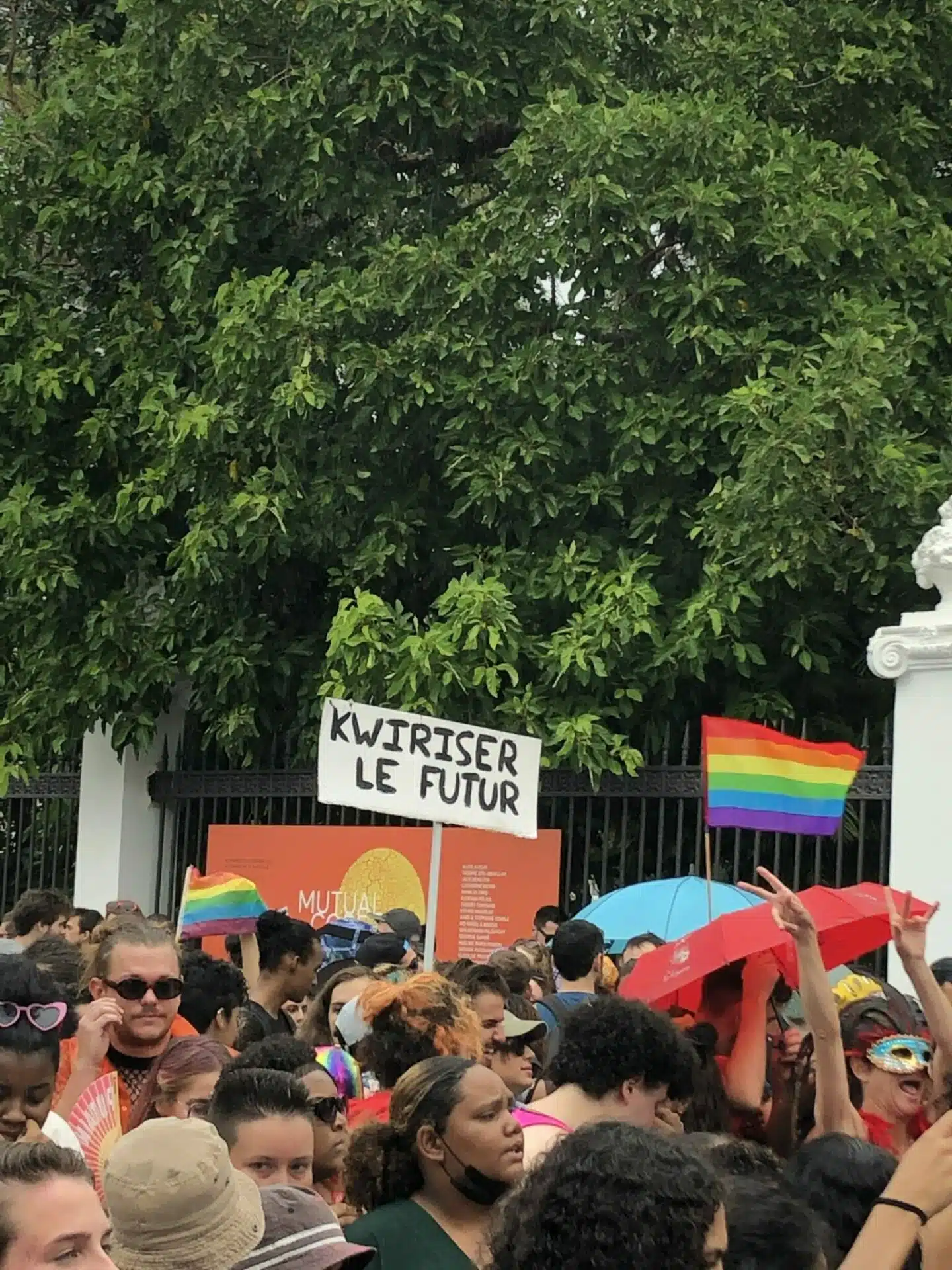 marche des visibilités et fiertés LGBTQIA+ à Saint-Denis