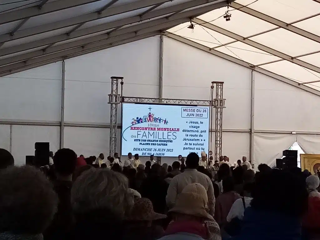 Rassemblement des familles catholiques à la Plaine des Palmistes