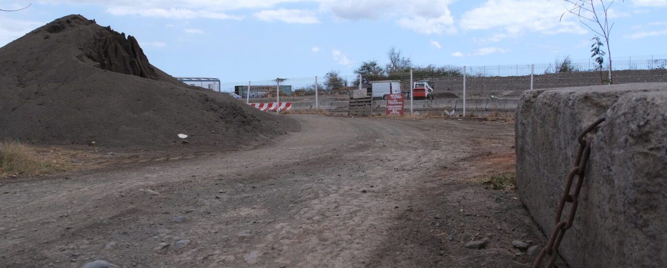 Exploitation d'une carrière marron au Port