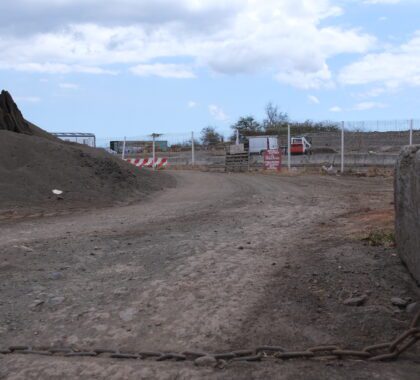 Exploitation d'une carrière marron au Port