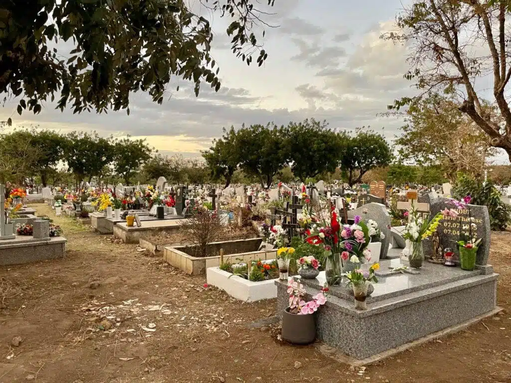 cimetière mort toussaint