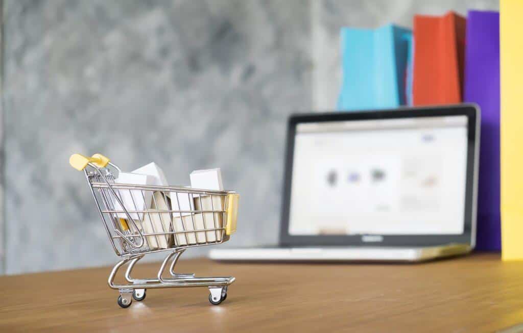 courses, caddie, banque alimentaire, vie chère