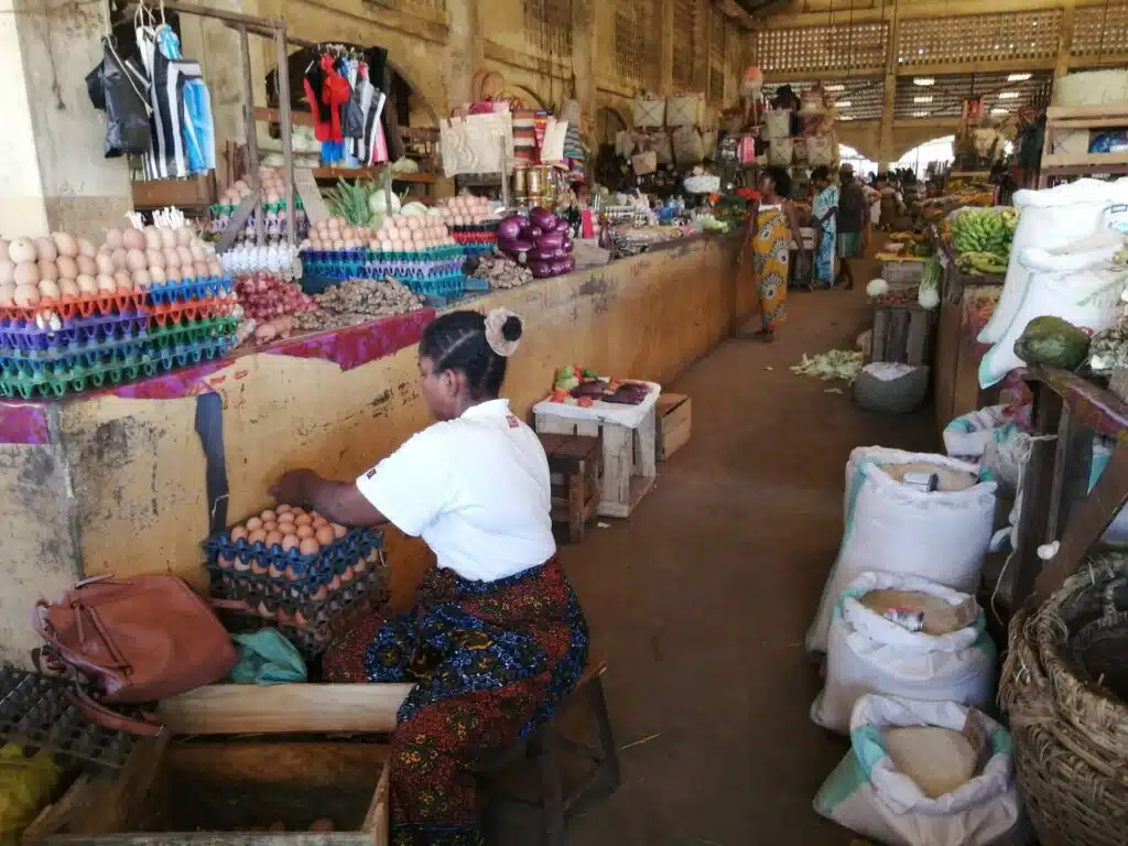 marché de Hell-Ville à Nosy Be (photo JSG mai 2023)
