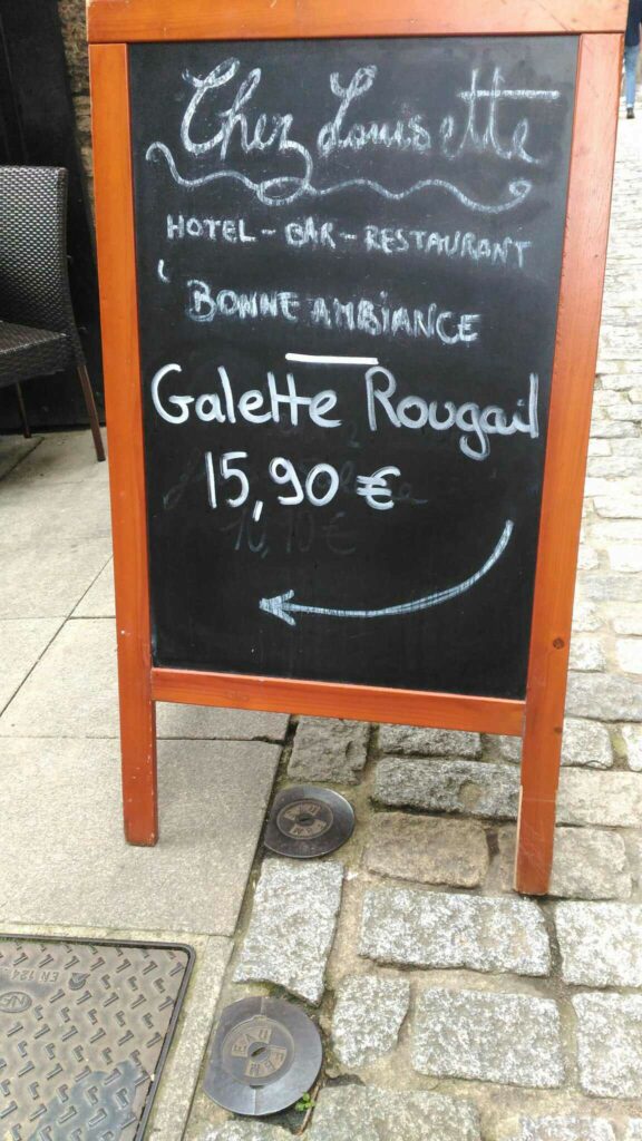 recettes bretonnes de rougail saucisses enseigne crêperie à Dinan (35)