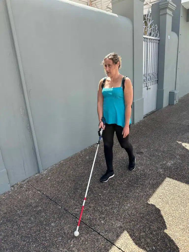 tom pouce 3 la canne d'aveugle intelligente