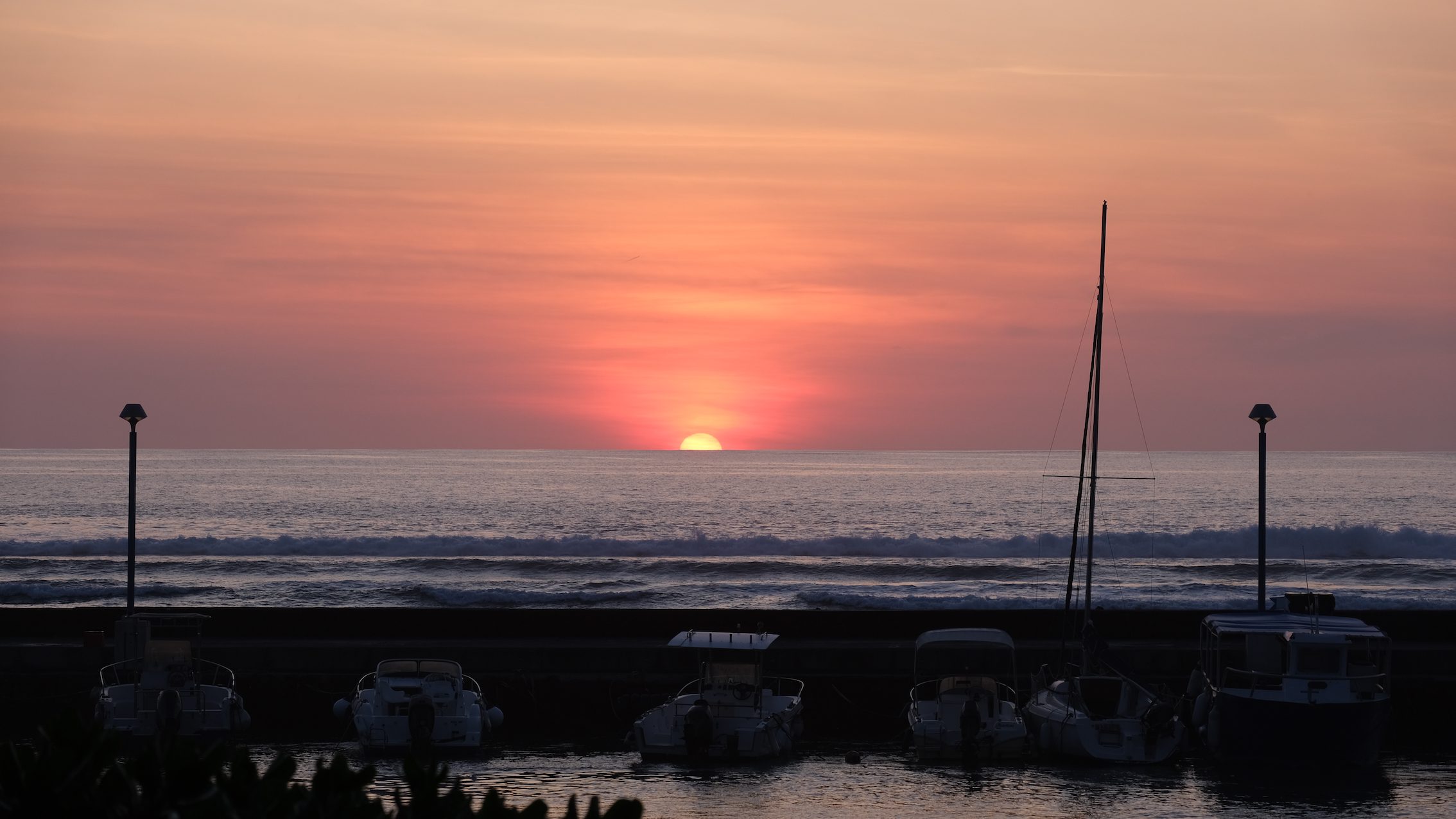 coucher de soleil maison de la mer port de saint-leu