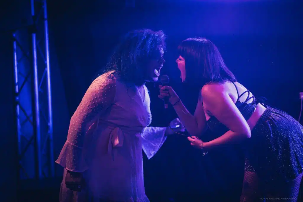 Vendredi 3 novembre 2023, le Bisik accueillait la prestation électrisante de Saphire Starlight et du duo électro-punk Taba! 