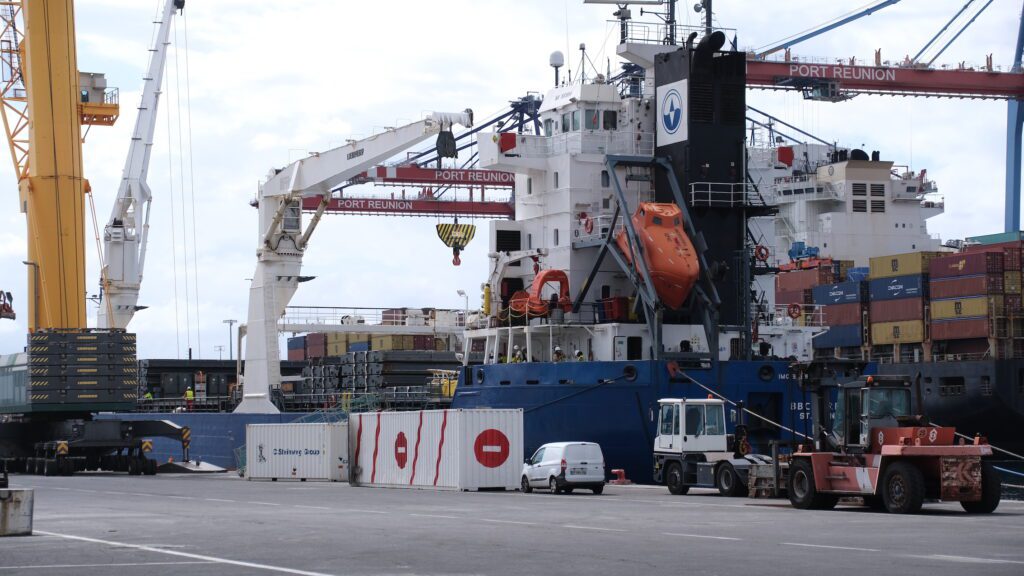 Port Est exportation déchets dangereux BBC Norfolk