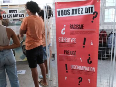 exposition Nous et les autres racisme collège Plateau-Caillou