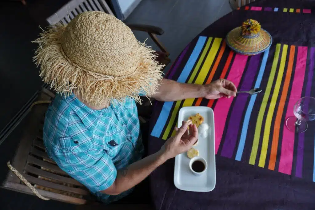 André Beton et Super Payet invité à manger 100% local chez Gabrielle Hoarau.