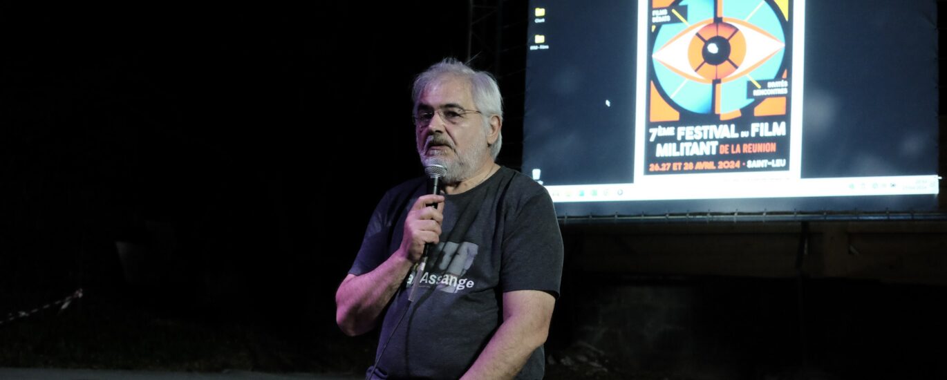 Viktor Dedaj conférencier festival films citoyens Yourtes Julian Assange