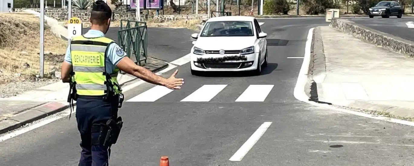 contrôle alcoolémie stupéfiants test salivaire gendarmerie photo page Facebook gendarmerie de La Réunion