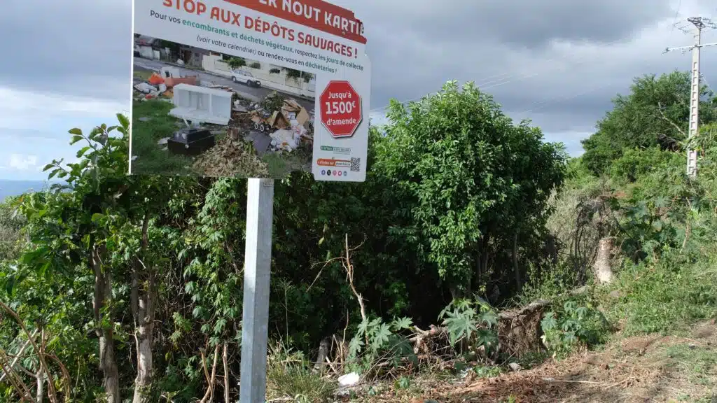 décharge sauvage déchets panneau dépôts sauvages