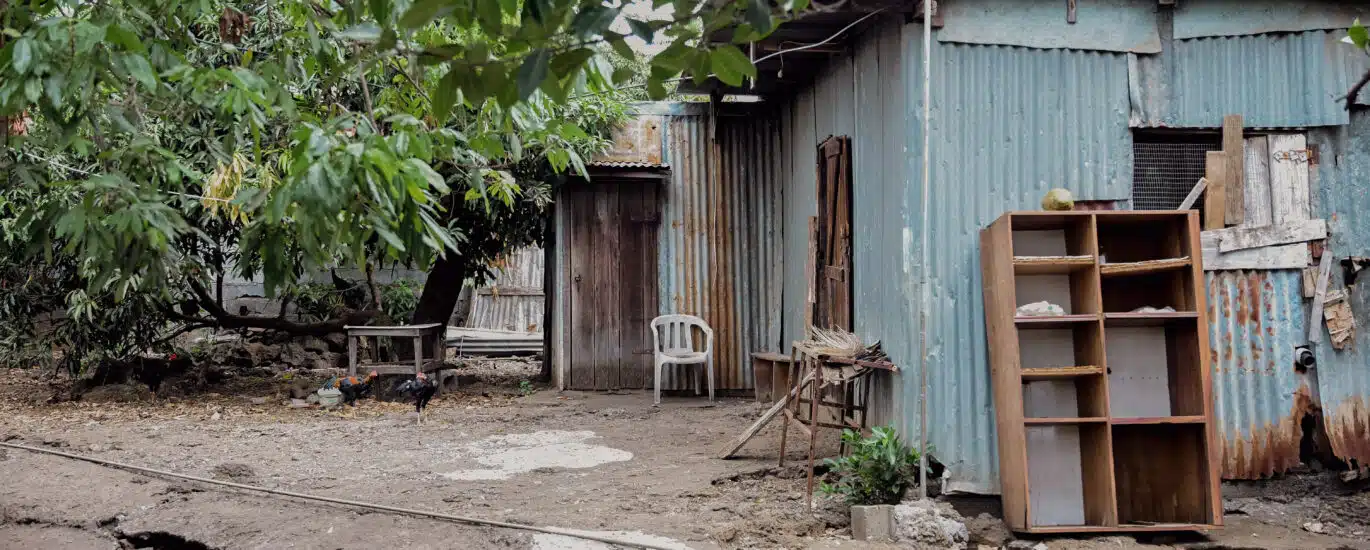 kaz en tôles chez monsieur Pattiama.