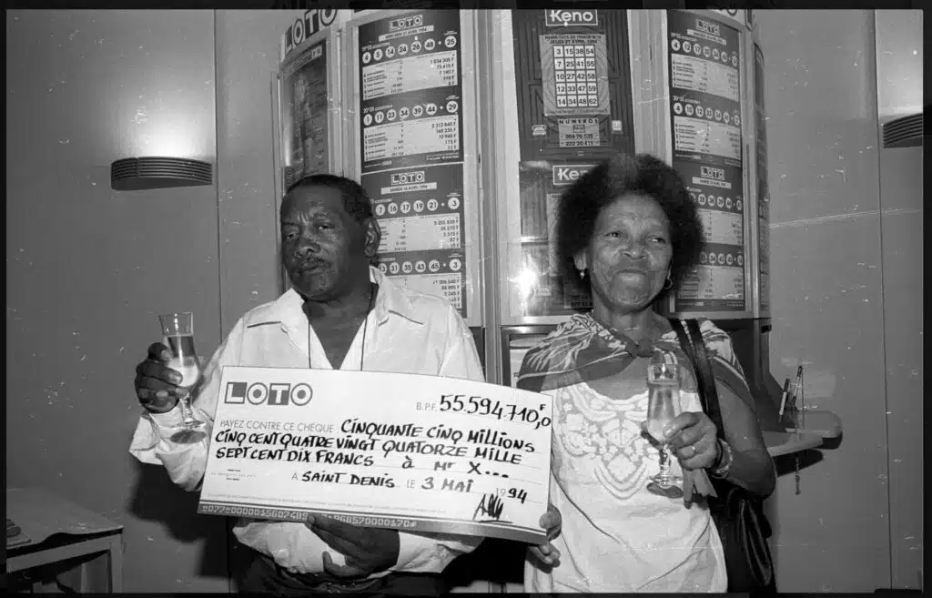 photo de la Une du Quotidien du 4 mai 1994 Julien et Léonne Ramsa gros lot loto le port