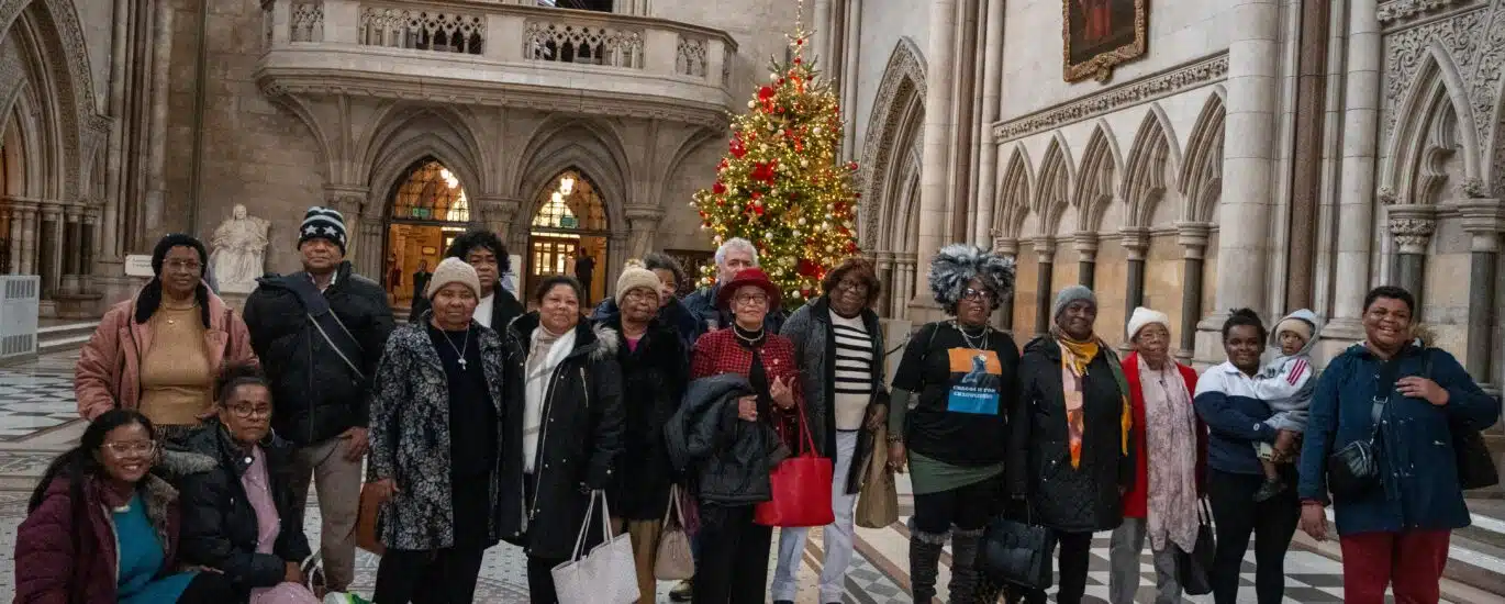 Les chagossiens de Crawley ont fait le déplacement pour montrer leur soutien à Bernadette Dugasse.