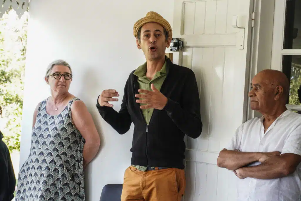 Olivier Mussart, trésorier de l'association, prend la parole en début de journée.