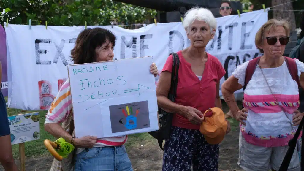 manifestation contre extrême droite et racisme Saint-Paul