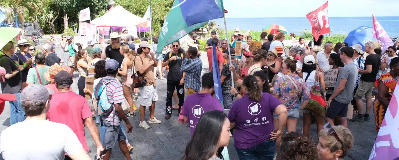 manifestation contre extrême droite et racisme Saint-Paul