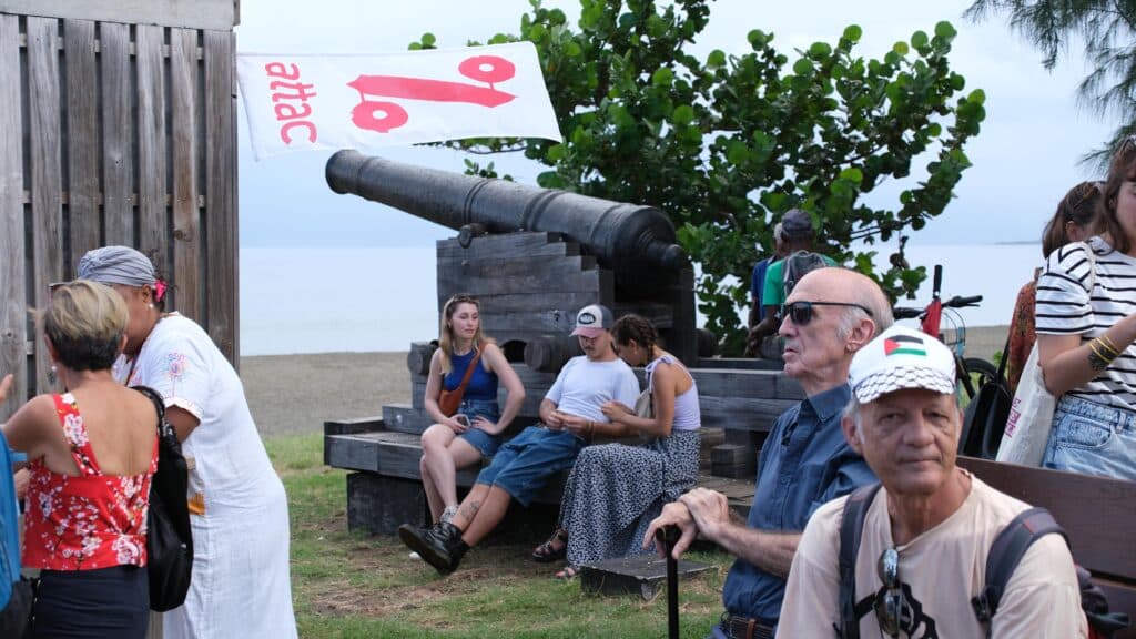 manifestation contre extrême droite et racisme Saint-Paul
