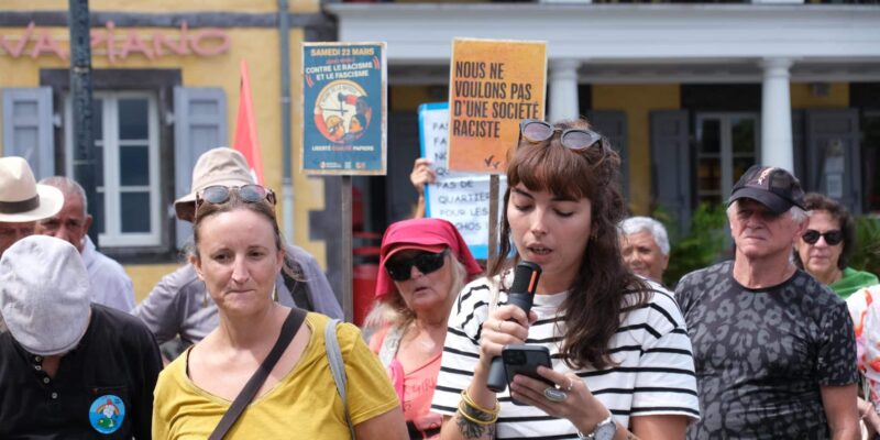 manifestation contre extrême droite et racisme Saint-Paul