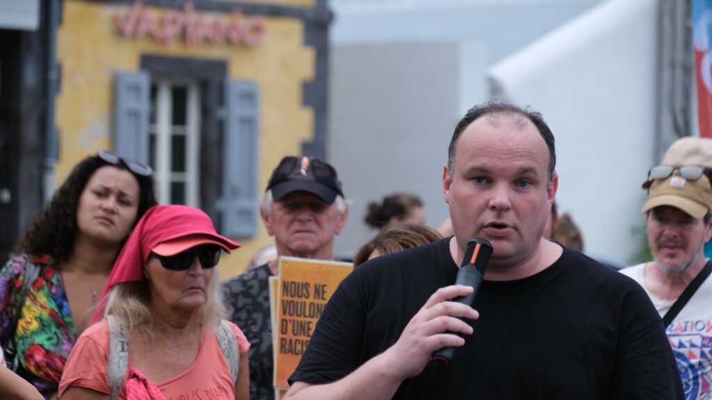 Perceval Gaillard manifestation contre extrême droite et racisme Saint-Paul