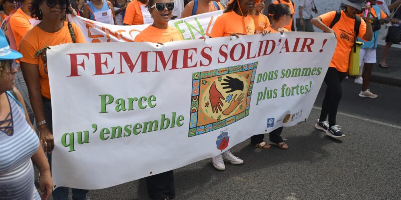 Des membres de l'association femmes solid'air lors de la manifestation.