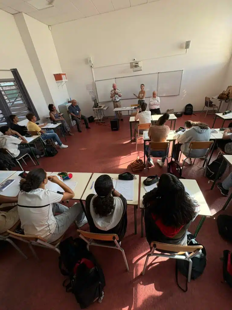 Conférence de l'historien Enis Rockel devant les élèves de seconde bac pro sécurité du lycée Pierre Lagourgue, en décembre 2024.