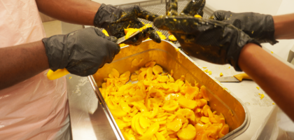 Visite des locaux de Siva Industrie à la Technopole de Saint-Denis, en février 2025.