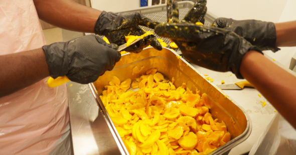 Visite des locaux de Siva Industrie à la Technopole de Saint-Denis, en février 2025.