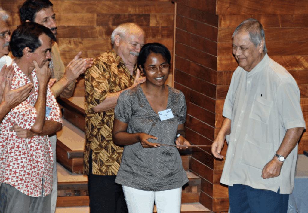 Le président de Région, Paul Vergès accueillait une université marine de l'océan Indien. (Photo : collection privée)
