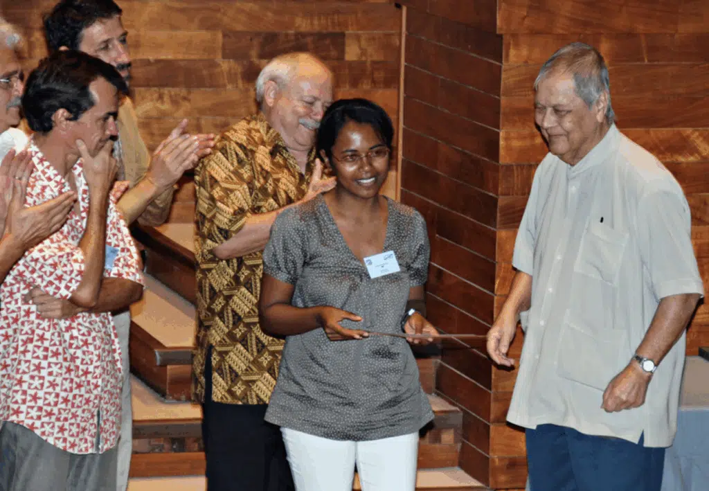 Le président de Région, Paul Vergès accueillait une université marine de l'océan Indien. (Photo : collection privée)