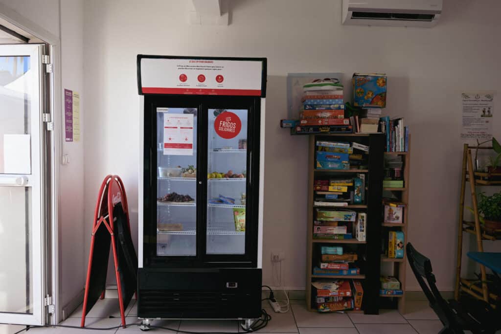 Le tiers-lieu est le premier local des DOM-TOM à accueillir un frigo solidaires, une initiative pensée pour favoriser le partage et limiter le gaspillage.