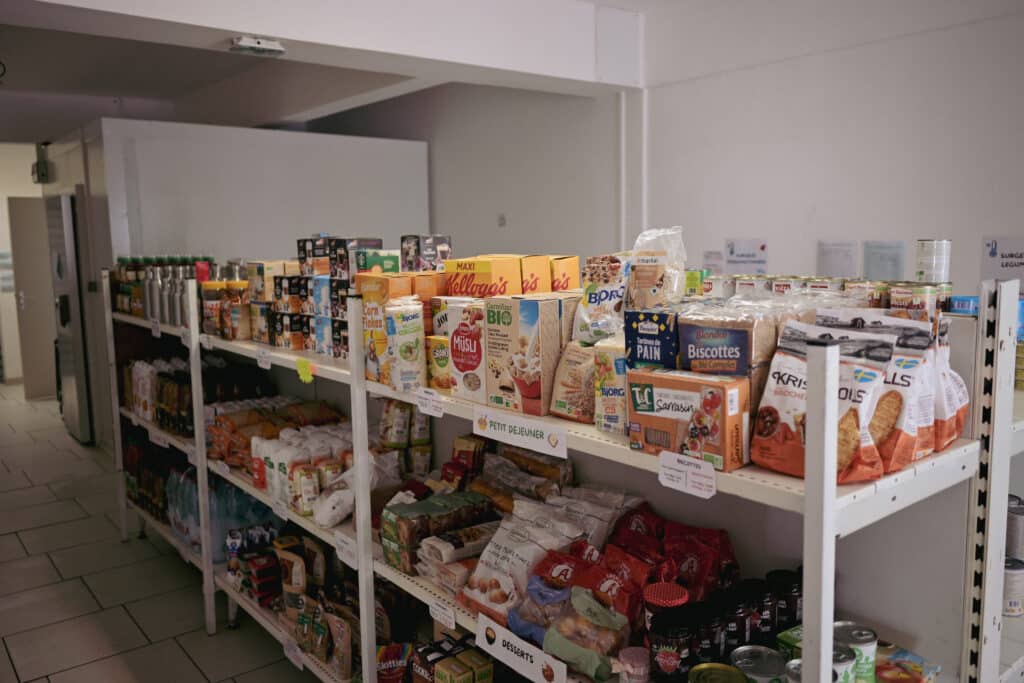 L'épicerie solidaire propose de nombreux produits de premières nécessité.