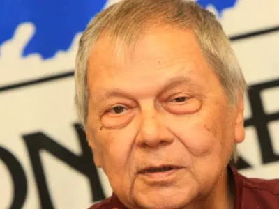 Paul Vergès président de la Région de 1998 à 2010. (Photo : collection privée)