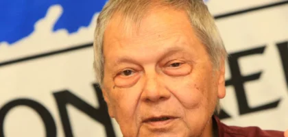 Paul Vergès président de la Région de 1998 à 2010. (Photo : collection privée)