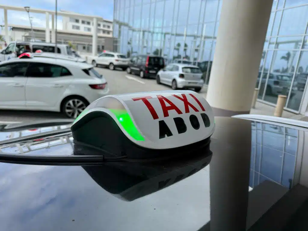 Logo taxi.