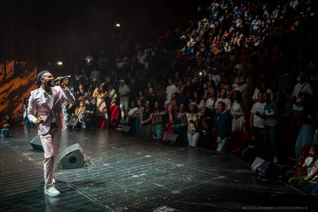Concert de Wizdom à la salle Gramoun Lélé, par le Bisik Nicolas Renambatz