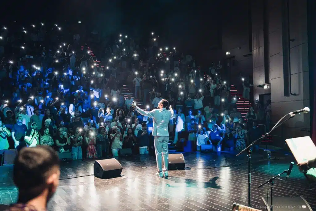 Concert de Wizdom à la salle Gramoun Lélé, par le Bisik Nicolas Renambatz