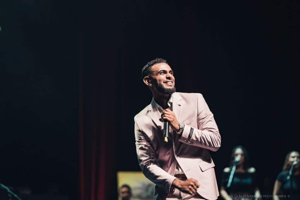 Concert de Wizdom à la salle Gramoun Lélé, par le Bisik Nicolas Renambatz