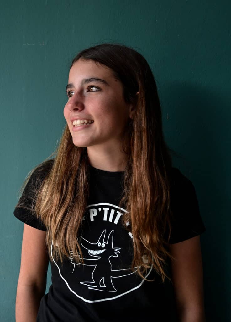 Elise, membre du groupe qui a travaillé sur le P'tit Fanzine. © Olivier Ceccaldi