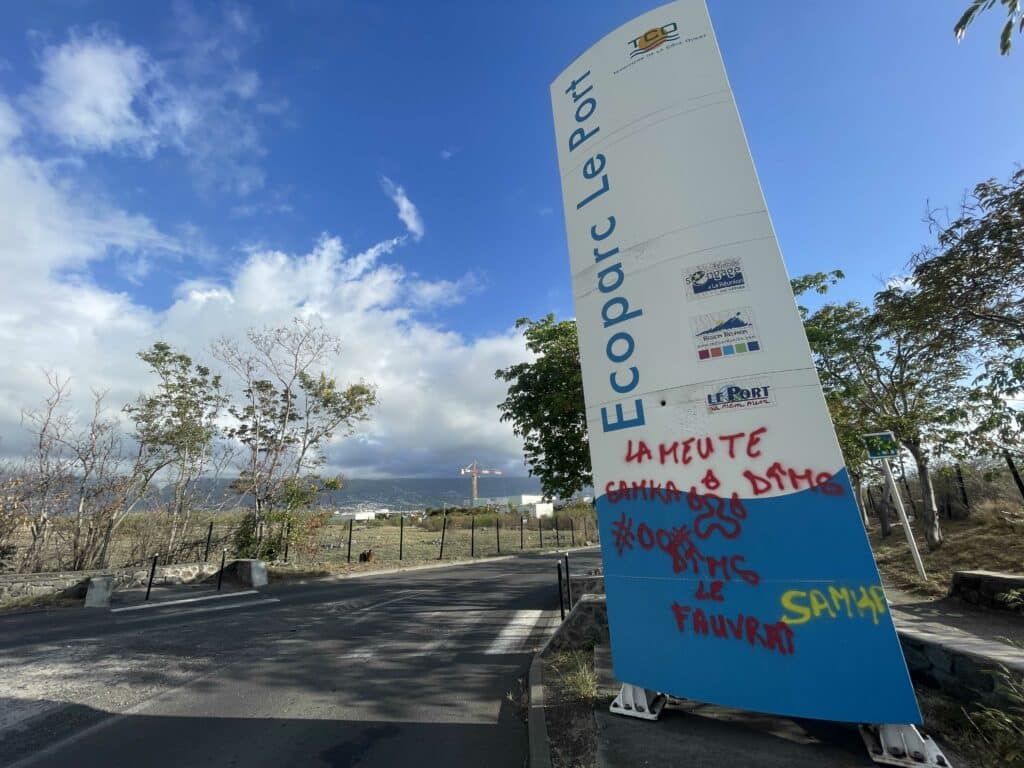 projet usine conditionnement Ciment Lion Vishor au Port