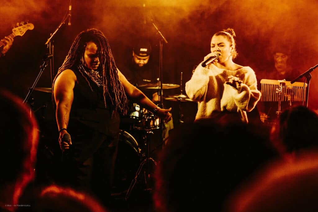 Gwendoline Absalon et Flora Obé