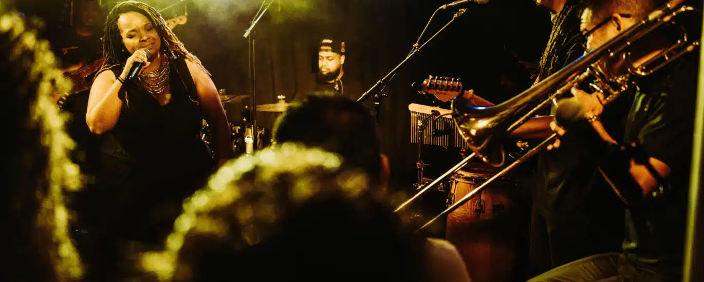 Gwendoline Absalon et Flora Obé