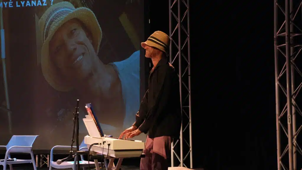 Pat Burter pianiste piano musique Serge Ulentin, Bernard Grondin, Nadia Akhoun, Sophie Hoarau, Patrice Treuthardt Lyane Kabar Théâtre plein air Saint-Gilles TPA