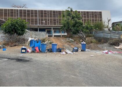 Le chantier sans fin de l'école d'Iloni