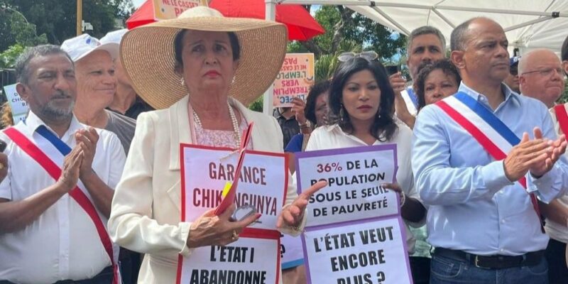 manifestation Bello Nabenesa contrats PEC
