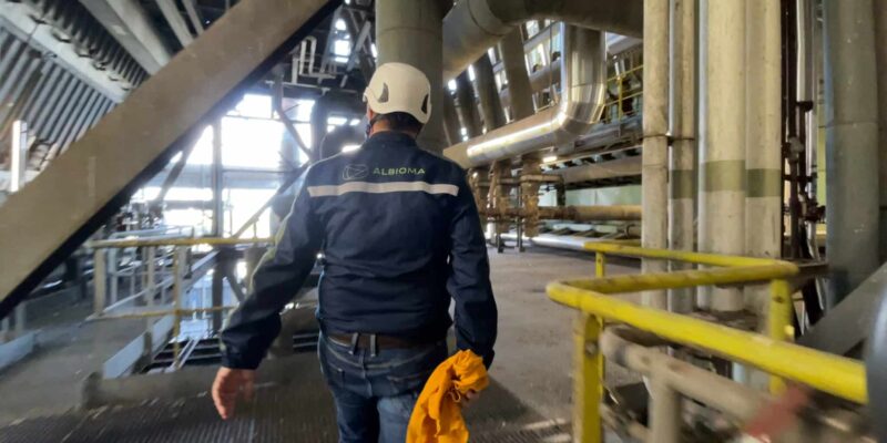 Visite de la centrale thermique Albioma du Gol avec Greoffroy Mercier, directeur régional électricité
