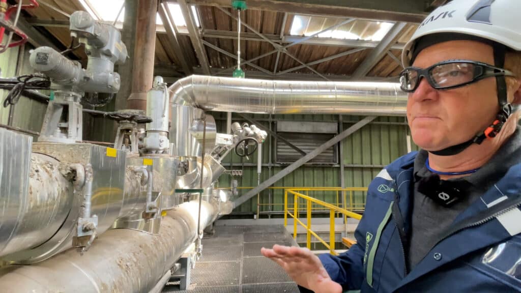 Visite de la centrale thermique Albioma du Gol avec Greoffroy Mercier, directeur régional électricité